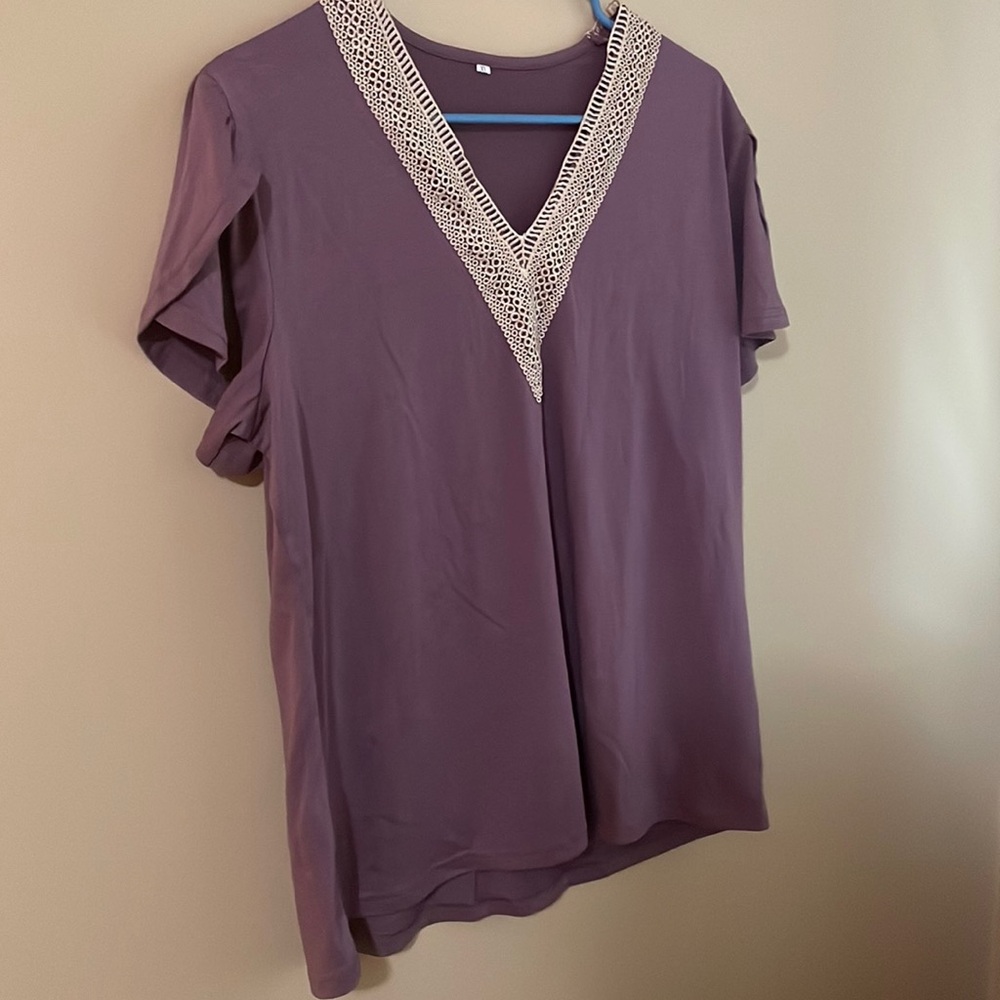 XL shirt